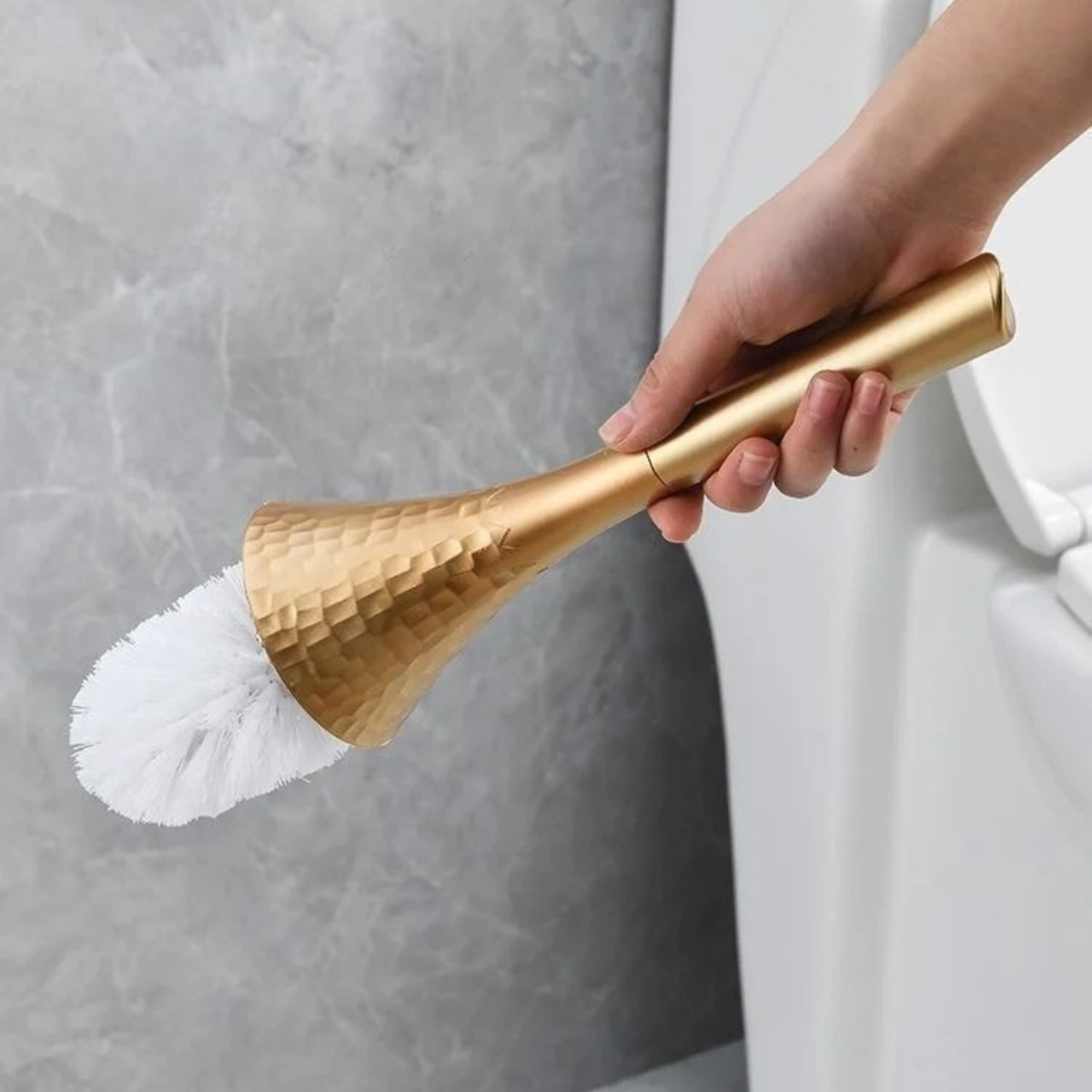 Sculpted Toilet Brush and Enclosed Holder
