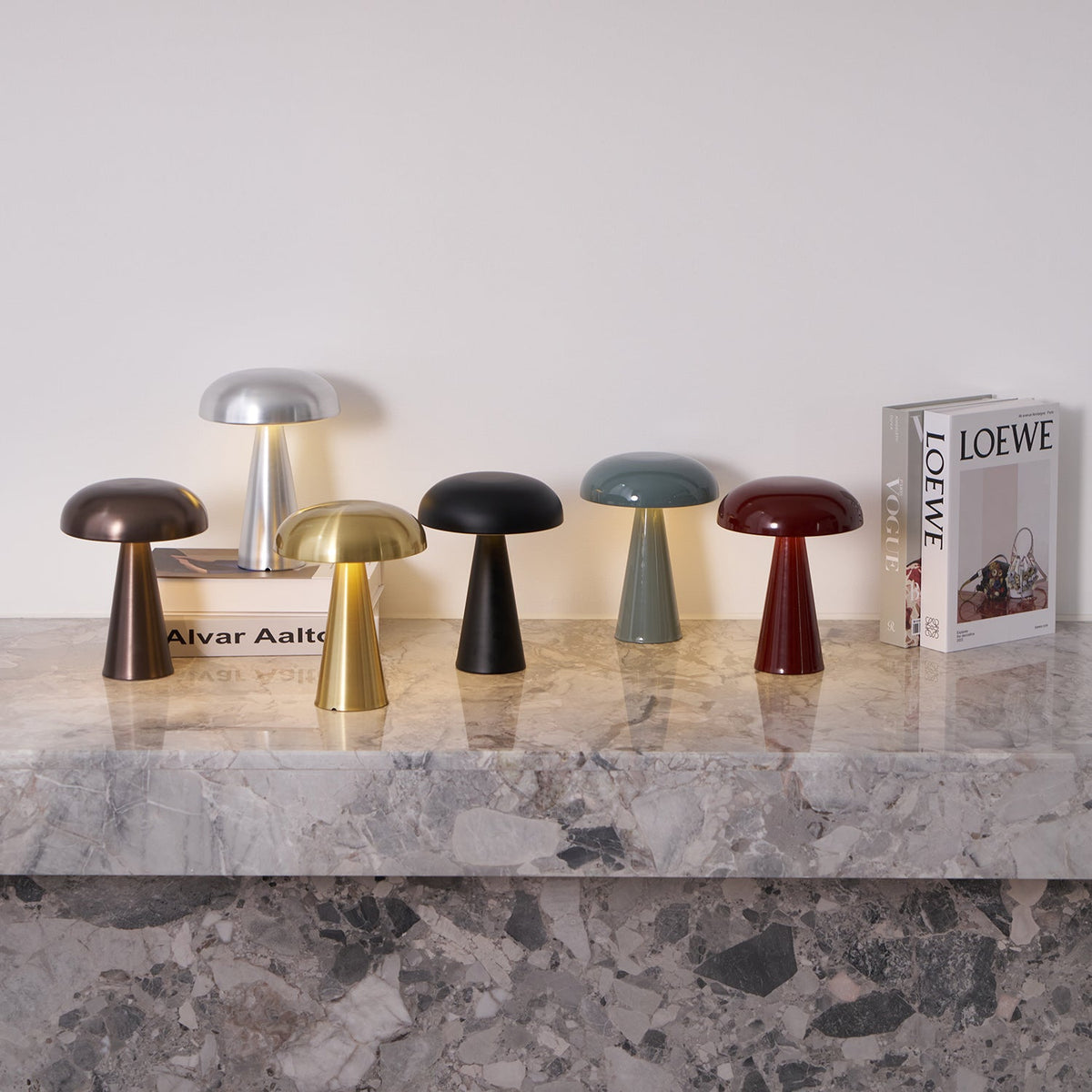 Metal Touch Table Lamp for Bedside Lighting