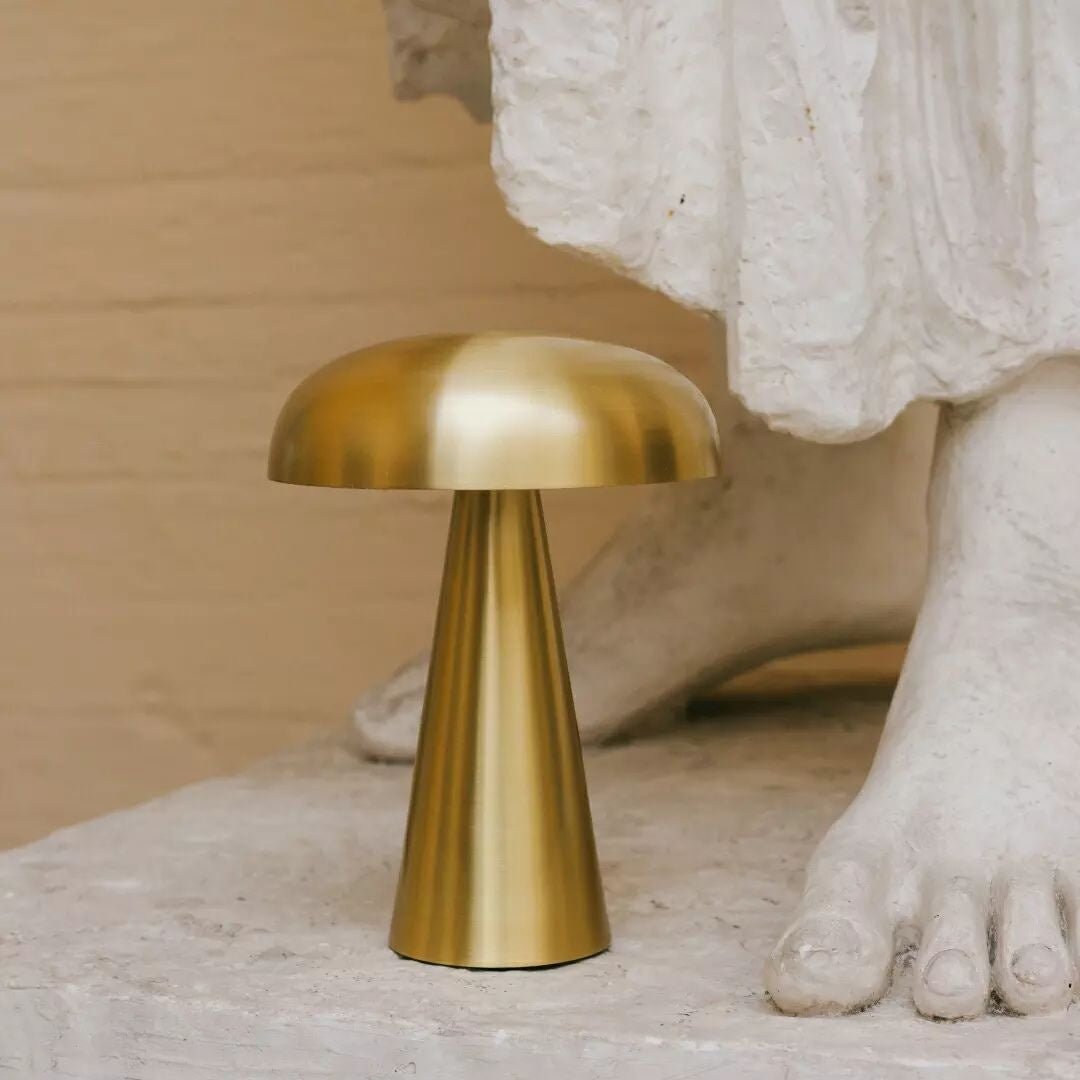 Metal Touch Table Lamp for Bedside Lighting