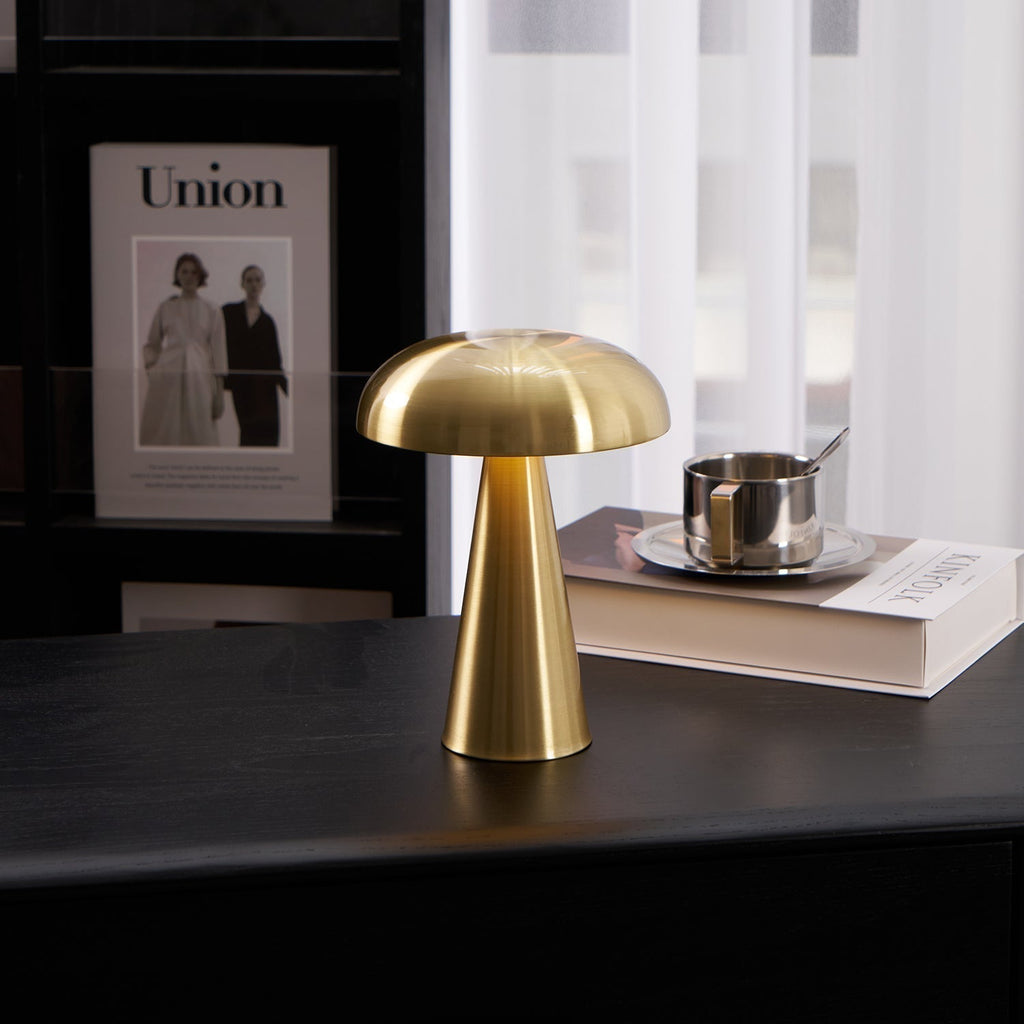Metal Touch Table Lamp for Bedside Lighting