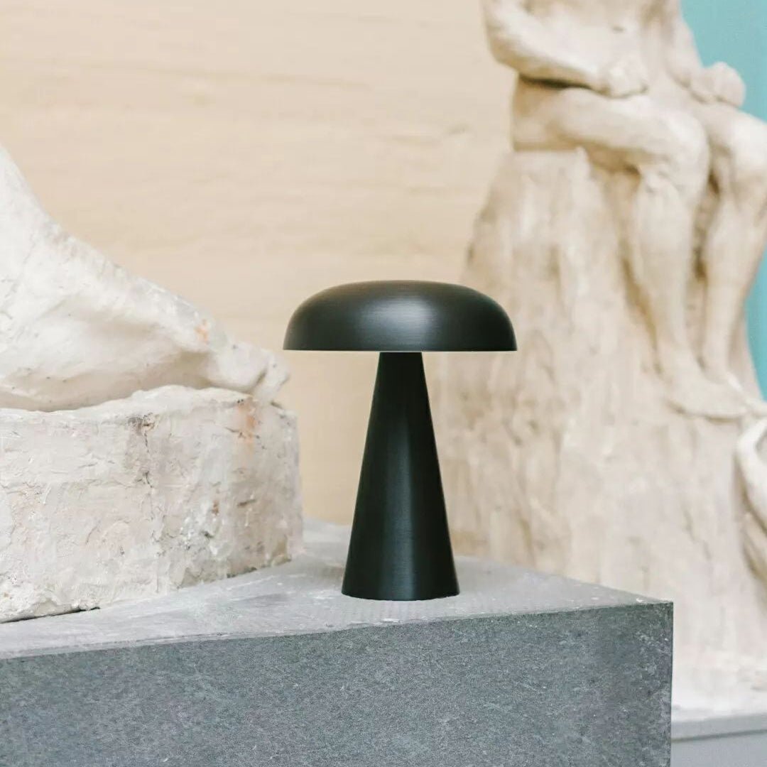 Metal Touch Table Lamp for Bedside Lighting