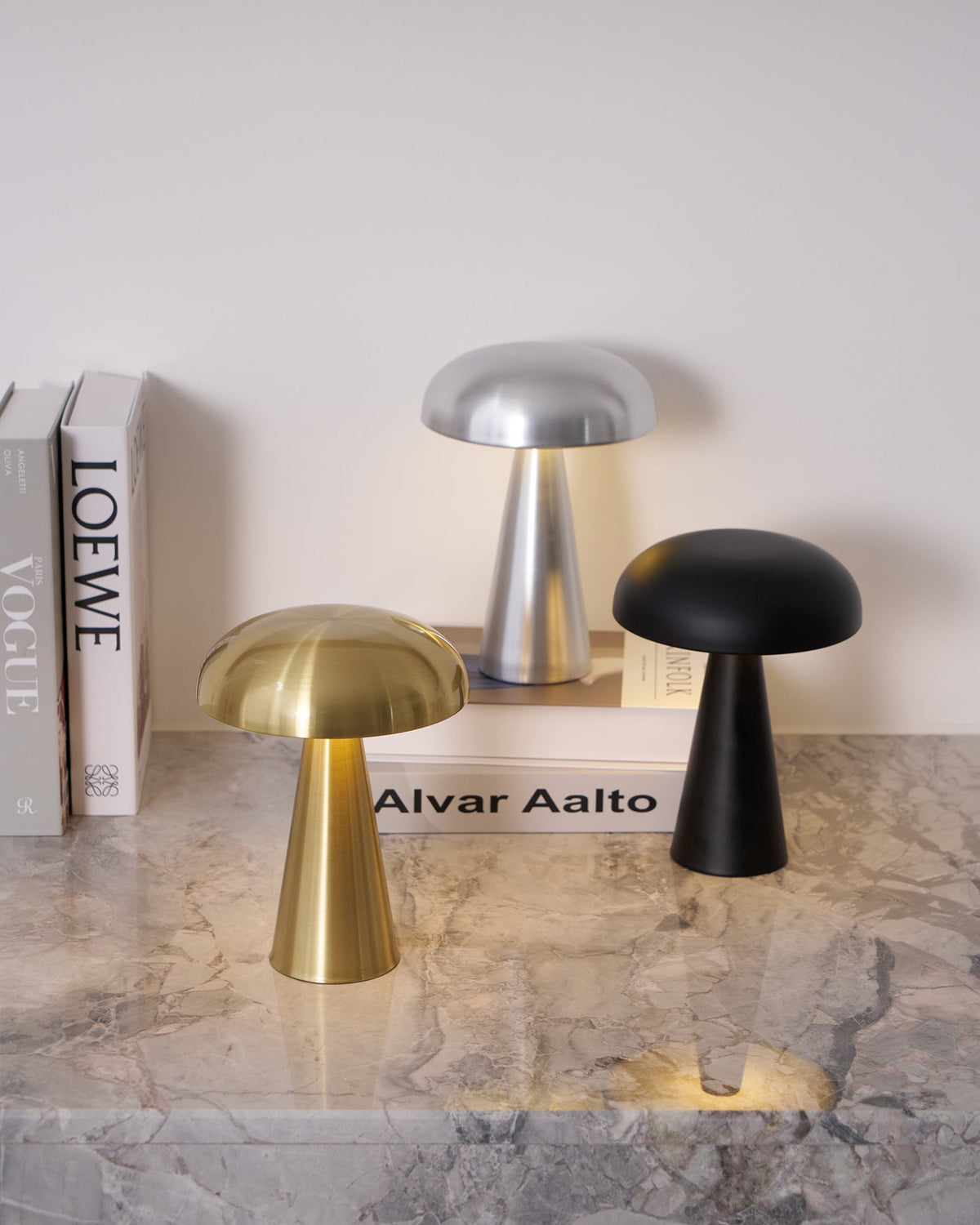 Metal Touch Table Lamp for Bedside Lighting