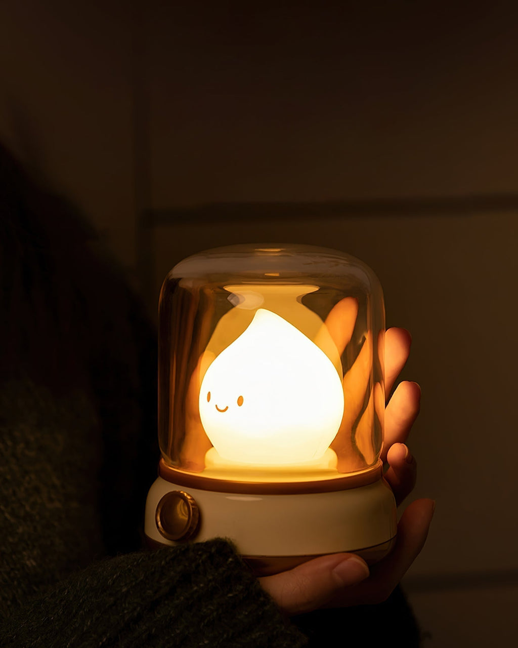 LED Flame Night Light, Flameless Candle Effect