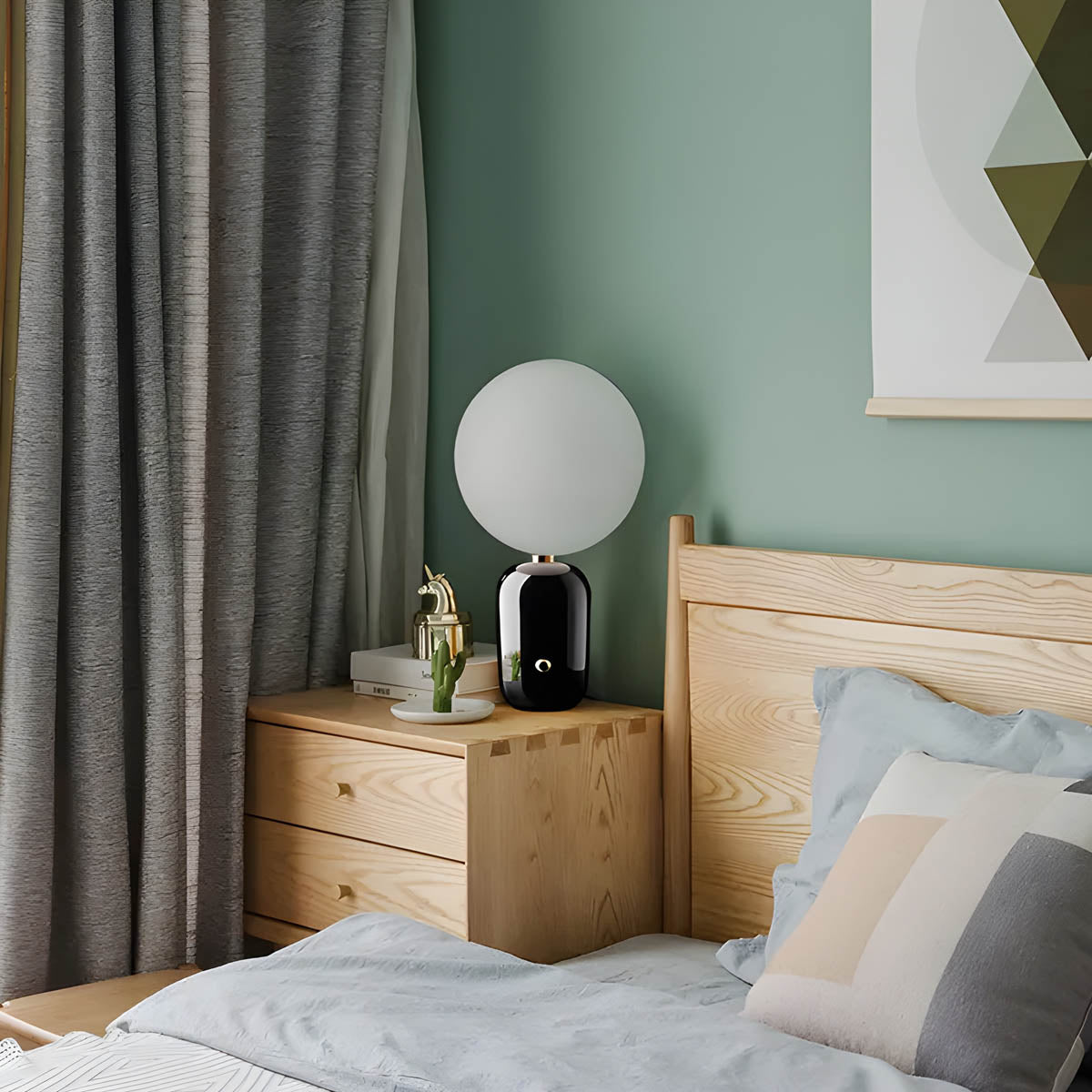 Spherical Table Lamp – Three Sizes and Finishes