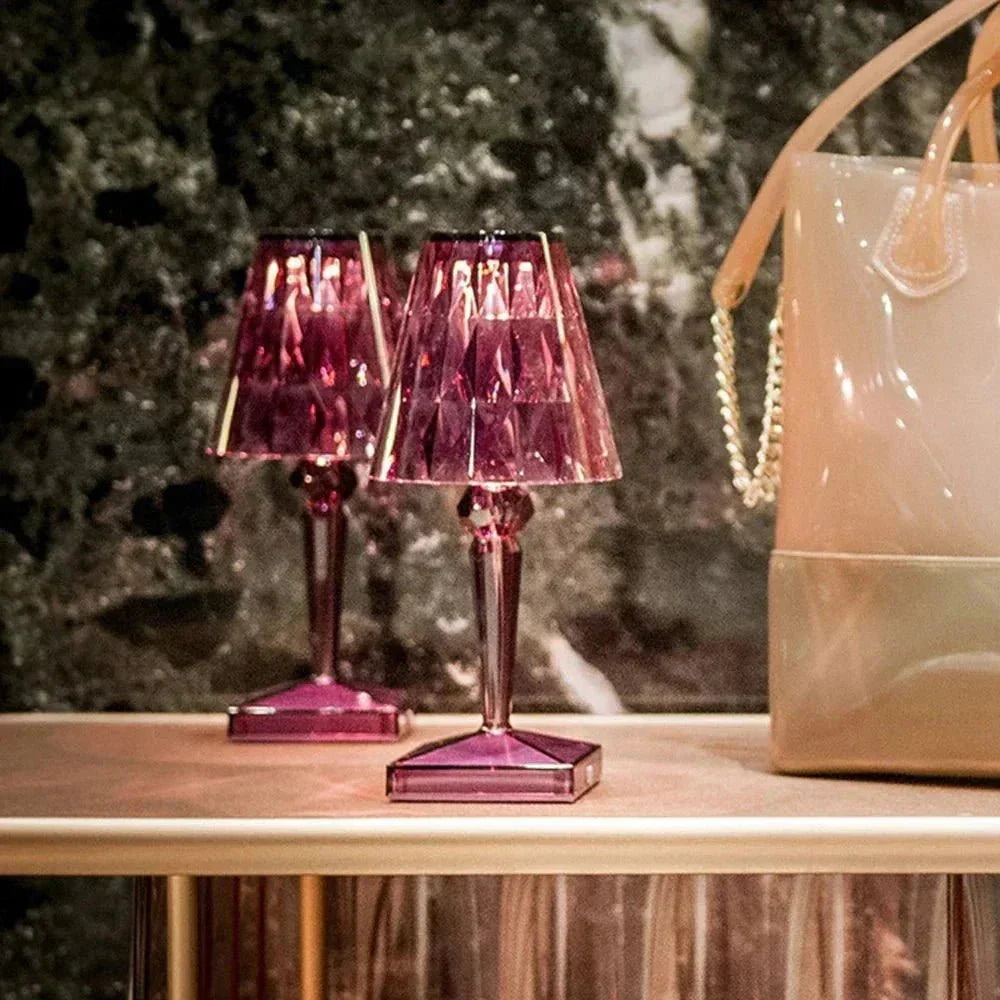 Faceted Acrylic Crystal Table Lamp